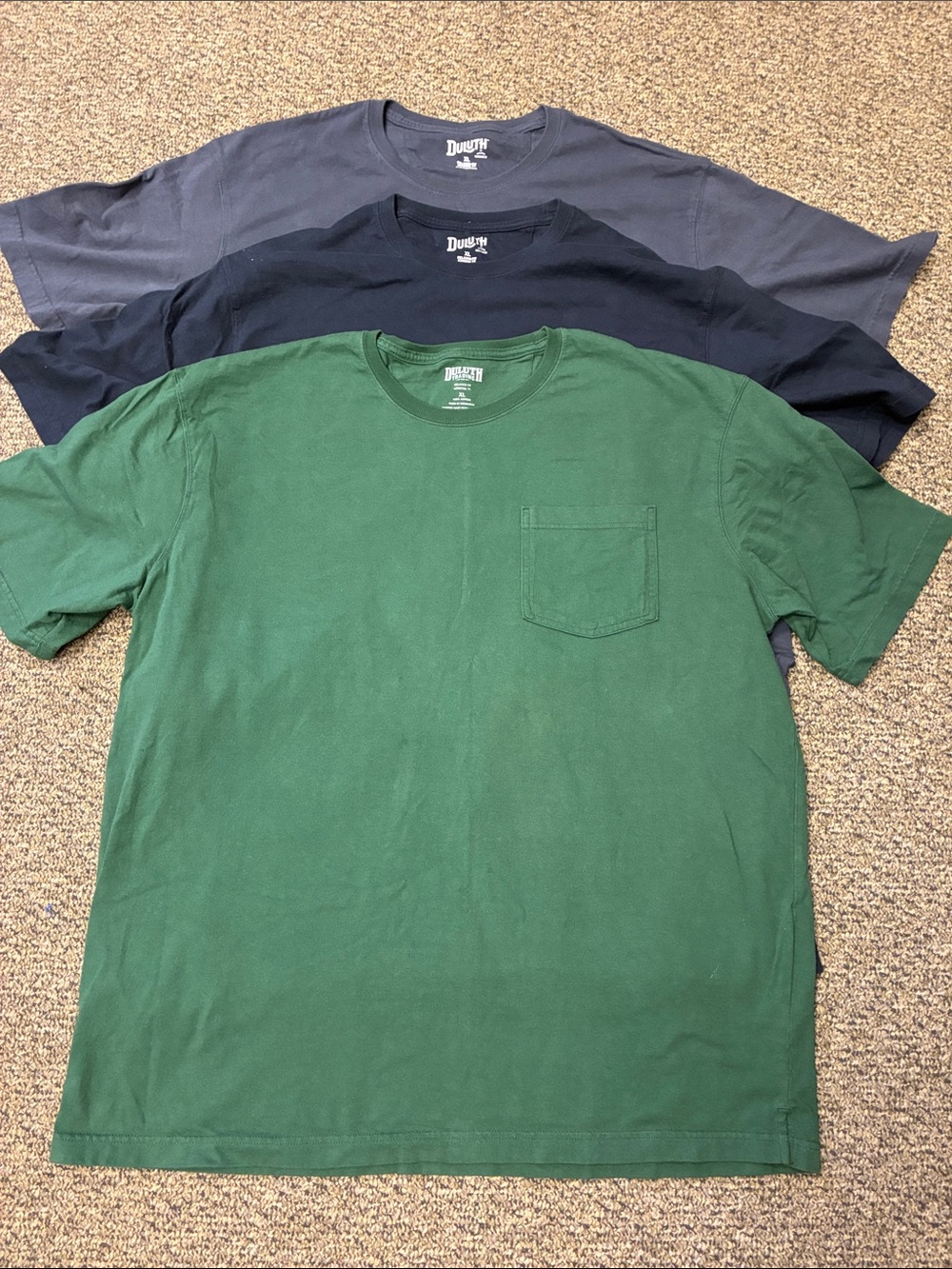 Lot of 3 Duluth Trading Co Men’s Short-Sleeve Pocket T-Shirt Green,Blue and Gray